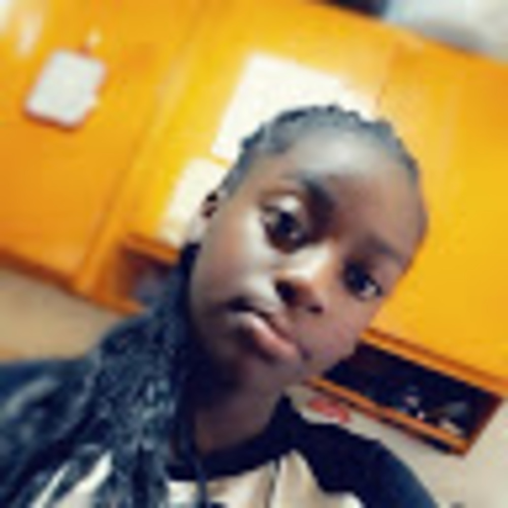 Meet your Posher, Desiree